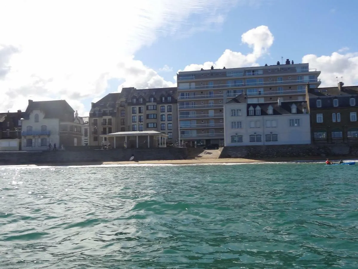 L Emeraude, T2, 43 M2, Rez De Chaussee, Plage A 10M, Parking Prive A 200M Apartment Saint-Malo France