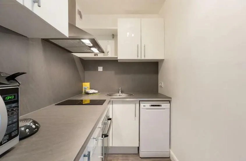 L Emeraude, T2, 43 M2, Rez De Chaussee, Plage A 10M, Parking Prive A 200M Apartment Saint-Malo