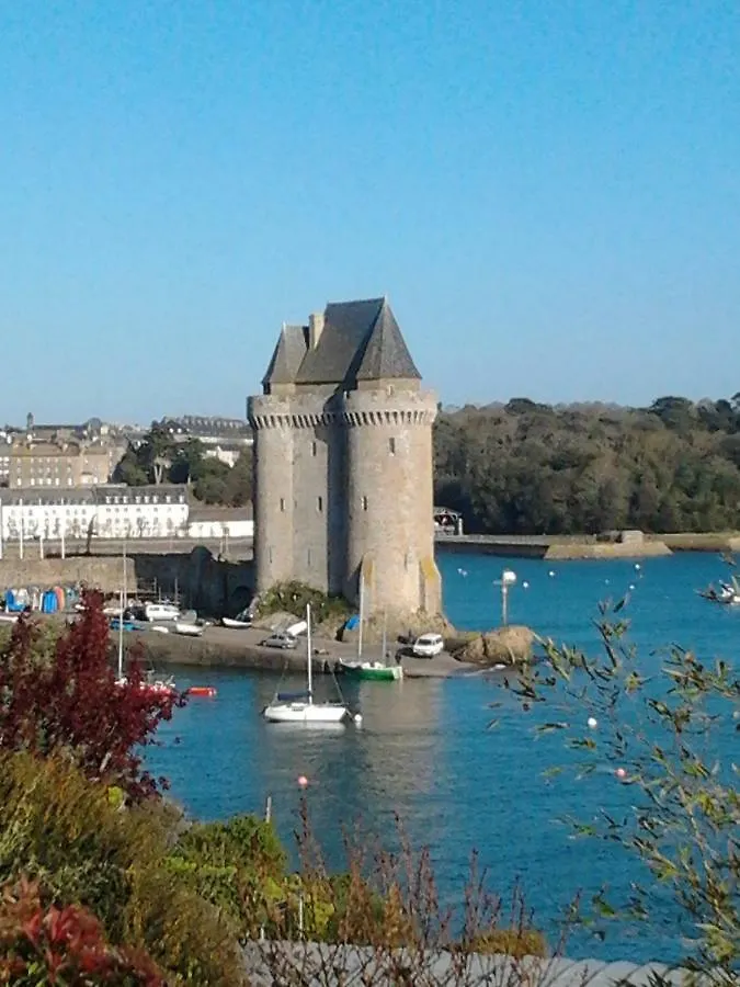 L Emeraude, T2, 43 M2, Rez De Chaussee, Plage A 10M, Parking Prive A 200M Apartment Saint-Malo